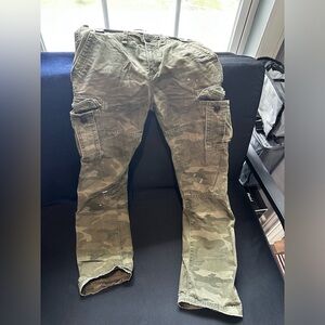 abercrombie kids | camo | cargo pants | size 16 |